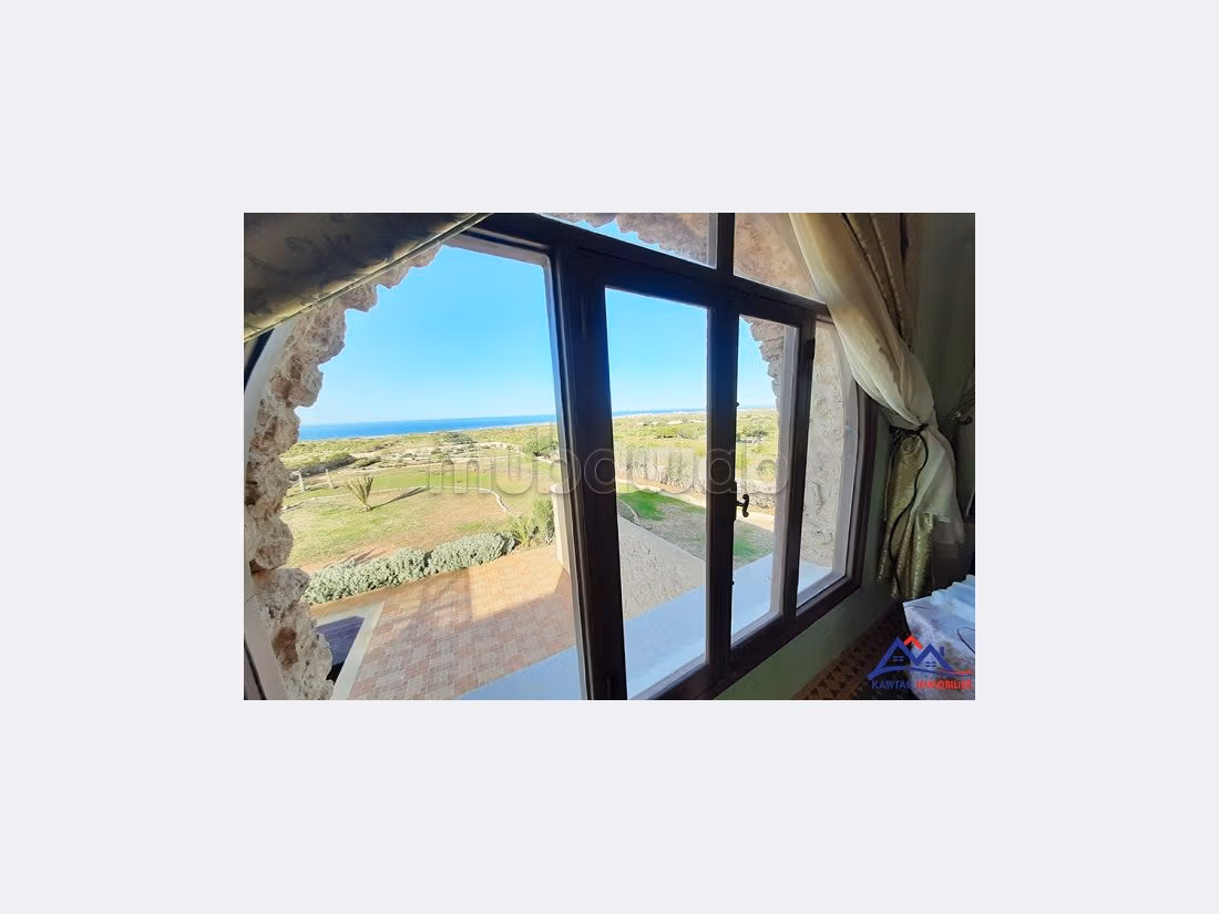 منزل رائع للكراء ب طريق آسفي. المساحة 5489 م². مفروشة