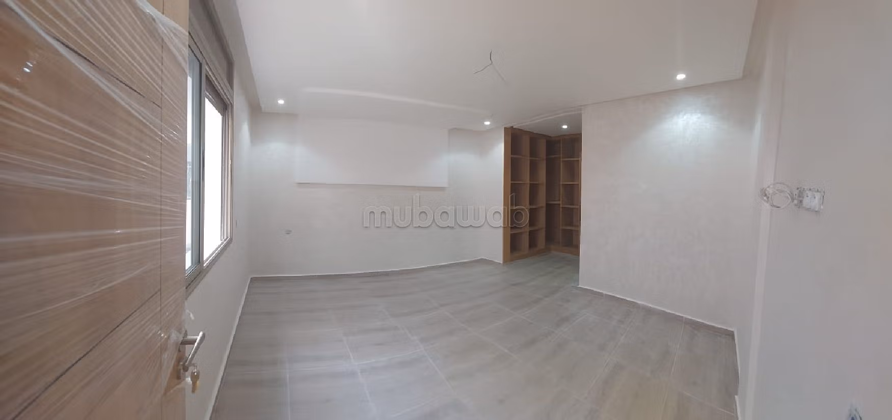 شقة للبيع ب شاطئ واد الشراط. 3 غرف جميلة. مطبخ مع فرن. 