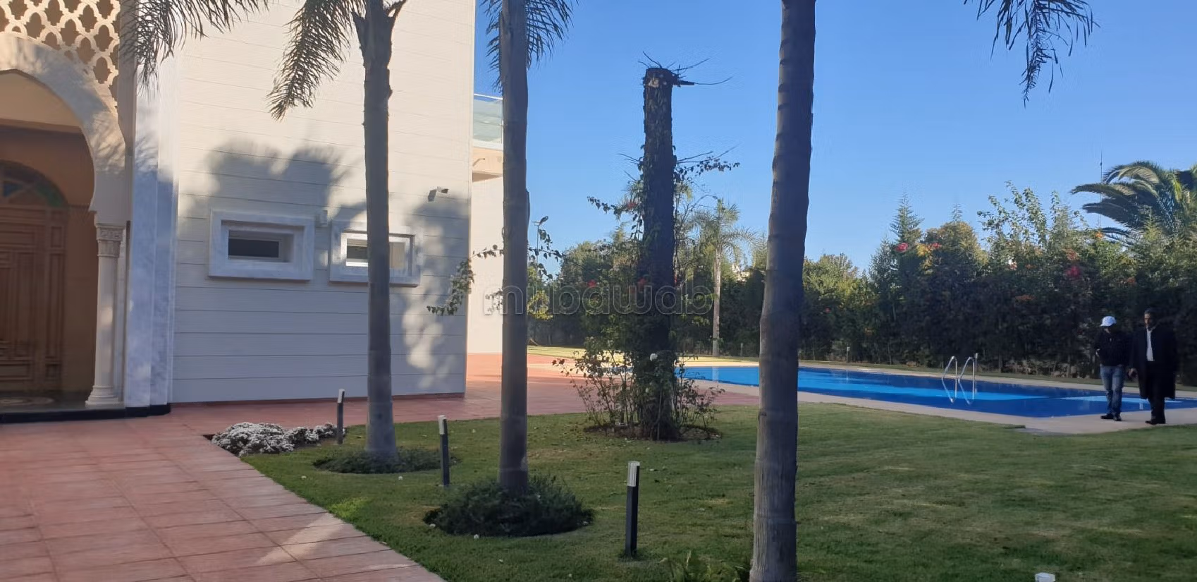 Eccezionale villa in vendita a Souissi. Superficie di 2000 m². Grande piscina. 