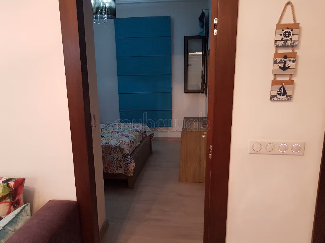 Splendido appartamento in vendita. 3 locali spaziosi. arredato.