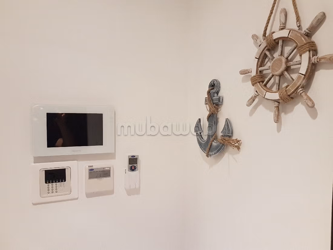 Splendido appartamento in vendita. 3 locali spaziosi. arredato.