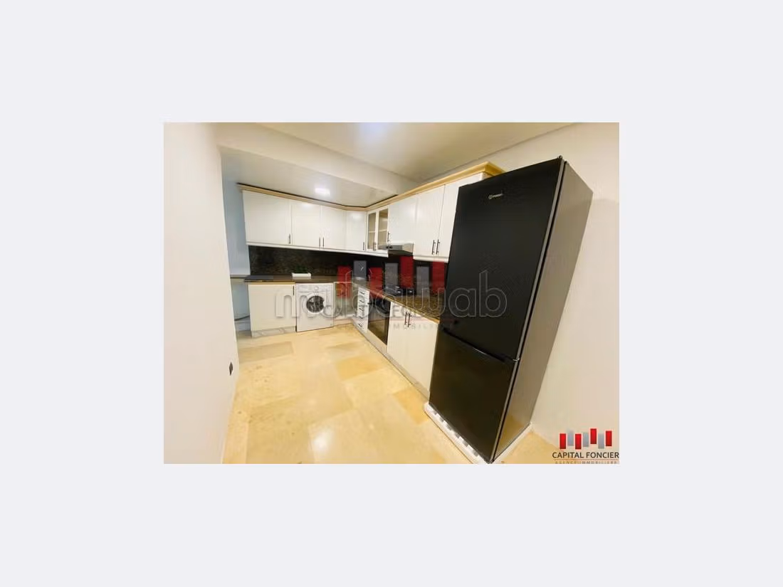 Bellissimo appartamento in affitto a Gauthier. 3 ampi locali. Terrazzo e ascensore