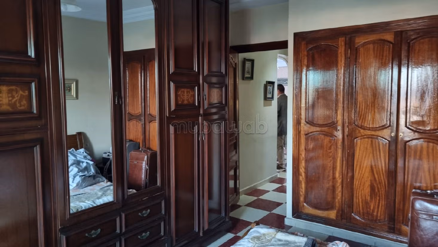 شقة جميلة للبيع ب لارميطاج. 4 قطع رائعة. شرفة ومصعد