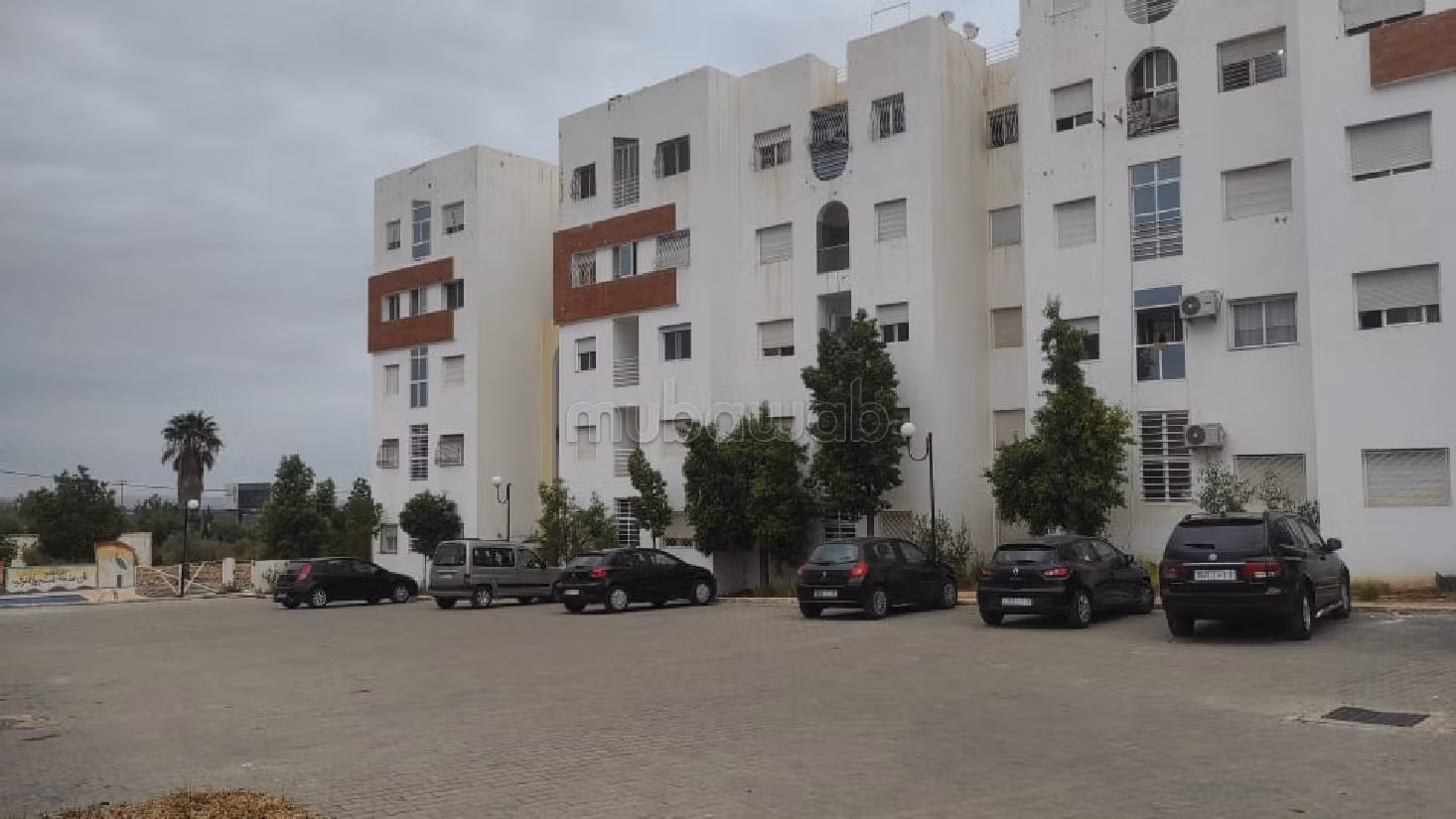 Apartment to purchase in Route ain Chkaf. 6 comfortable rooms. Caretaker service available, Property with swimming pool