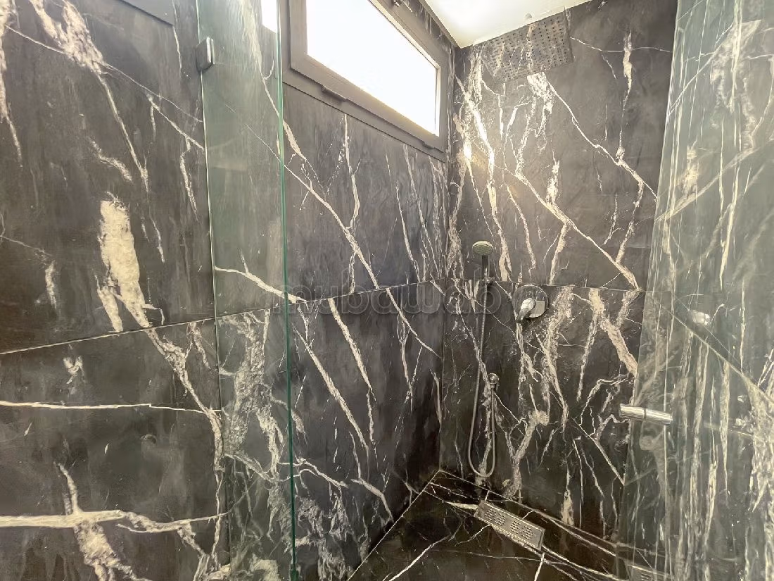 Bonito piso en alquiler en Racine. Area 175 m². Completamente amueblado