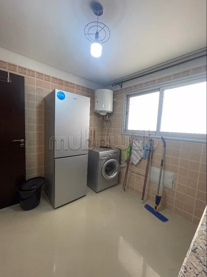 Magnífico piso en alquiler en Haut Founty. 2 bonitas habitaciones. con muebles. 