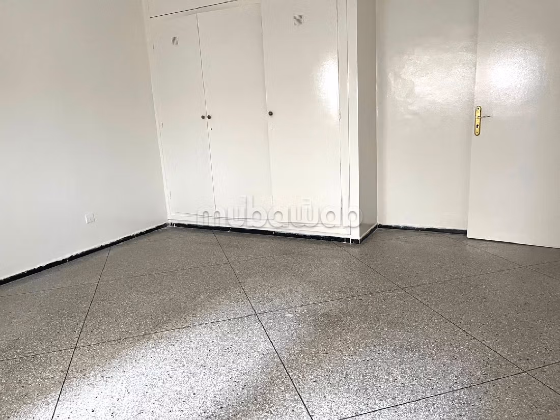 Huurappartementen in Centre Ville. 2 Slaapkamers. Terras en lift
