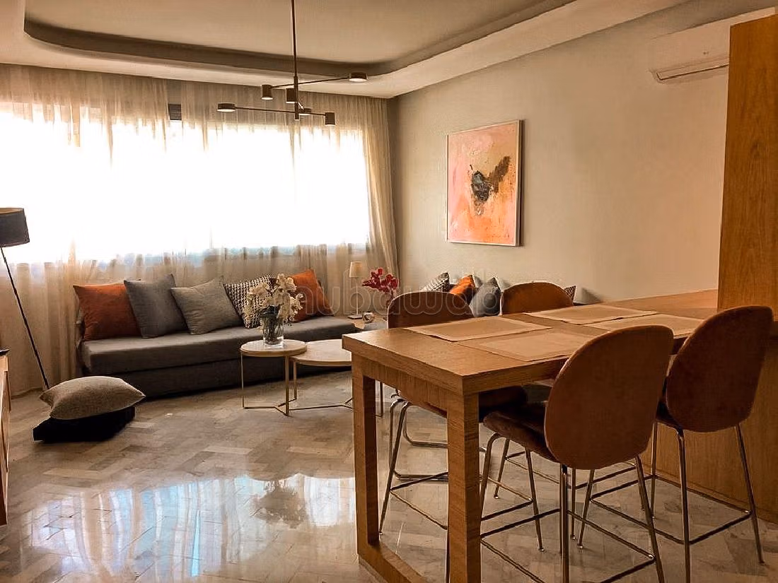 شقة رائعة للايجار بالأميرات. المساحة الكلية 56 م². مفروشة