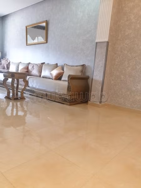 Vend appartement à Route de Ceuta. 3 belles chambres. Meublé
