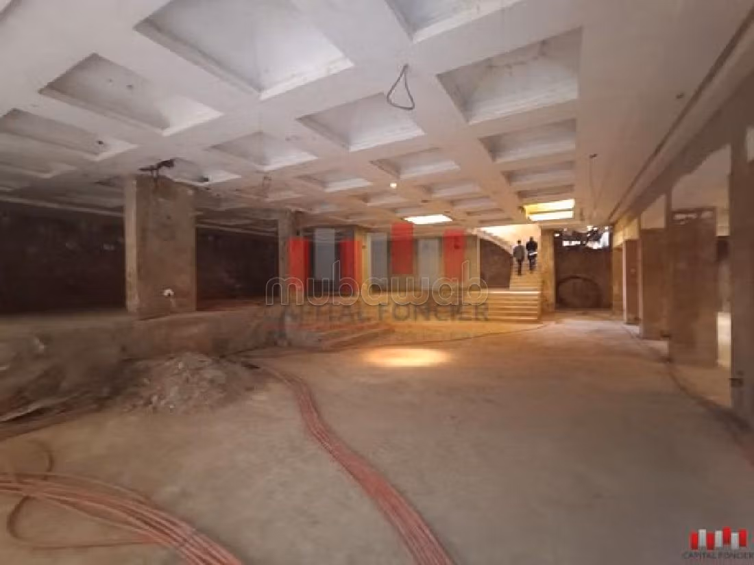 مكاتب ومحلات للإيجار بحي كاليفورنيا. المساحة الكلية 1200 م². 