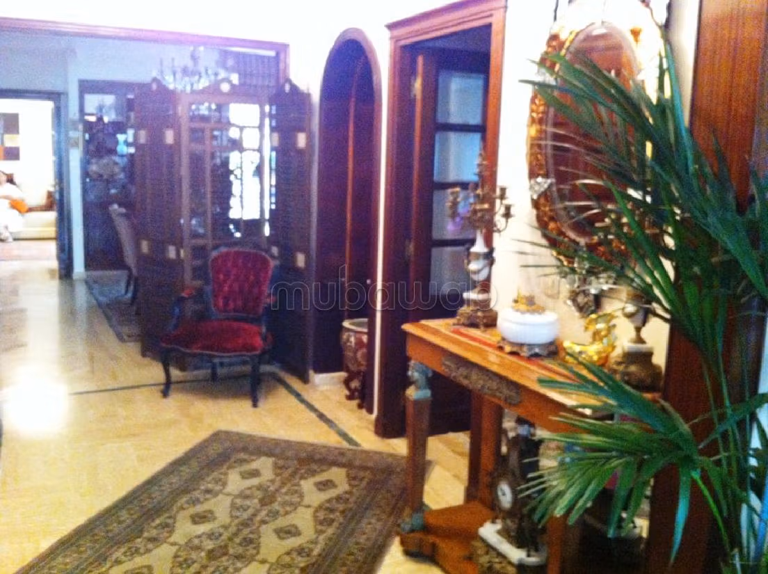 Se vende piso en Racine Extension. 3 bonitas habitaciones. Con ascensor y terraza