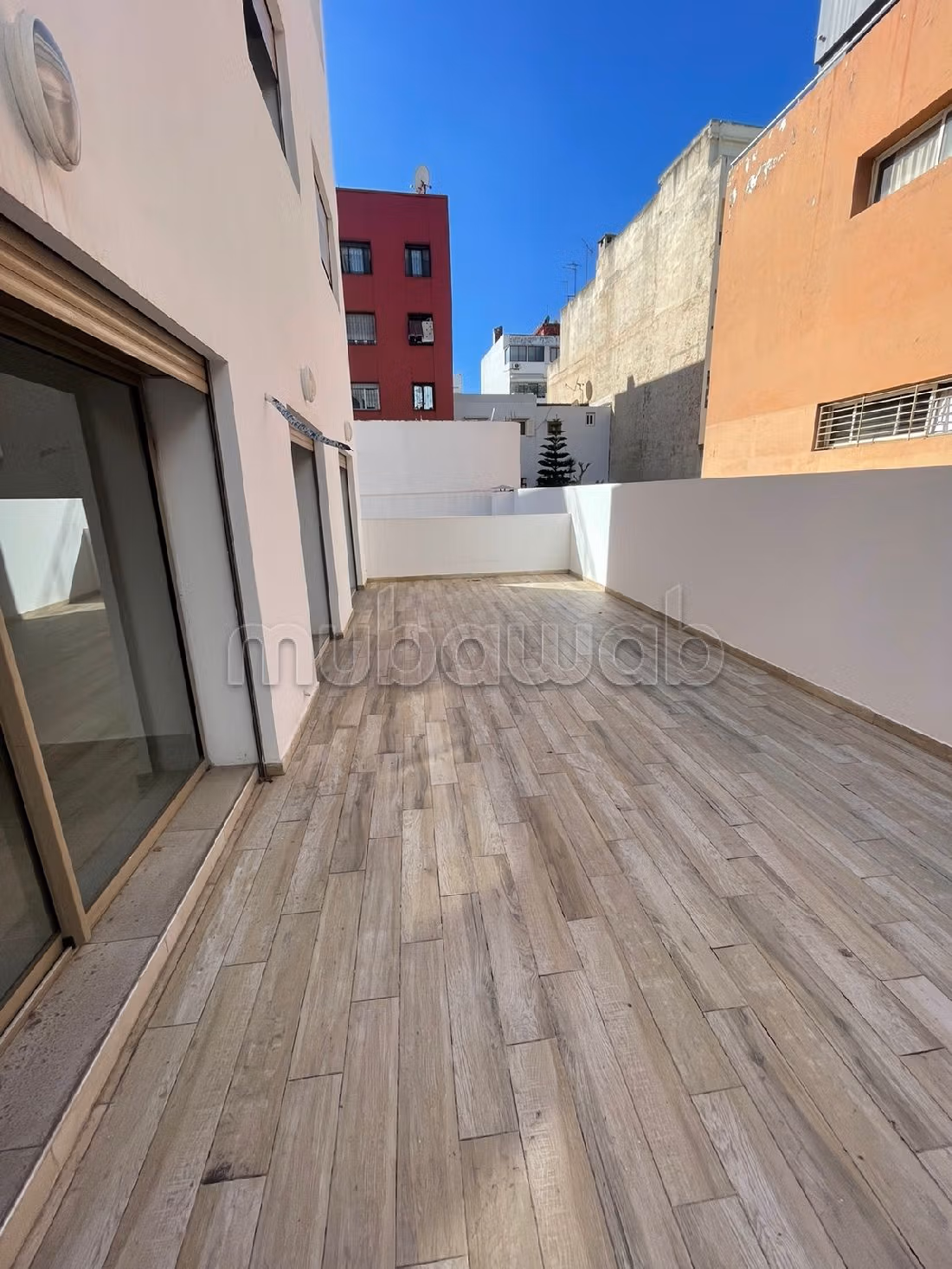 Bonito piso en alquiler en Maârif Extension. 1 dormitorio. Ascensor y garaje. 