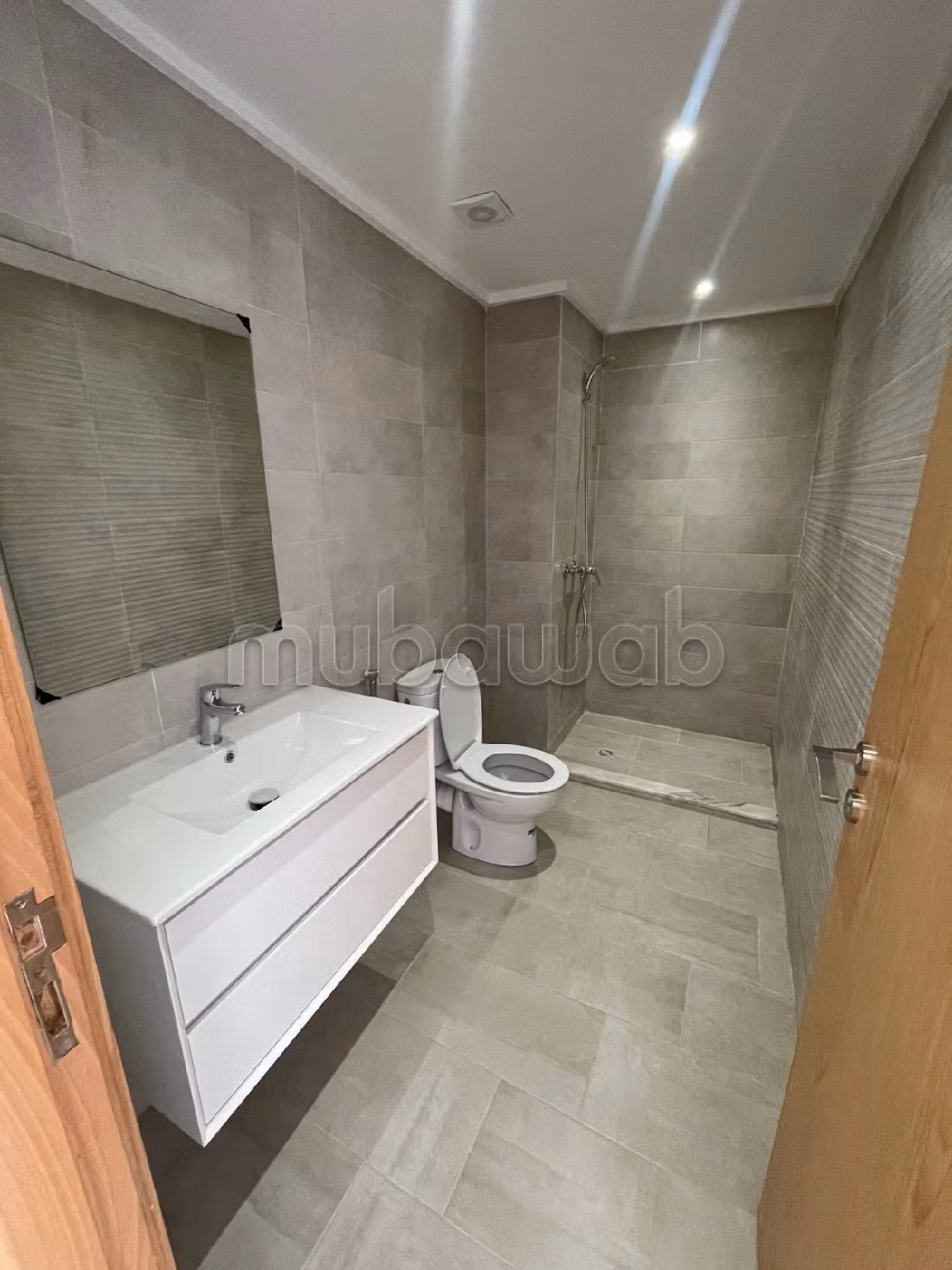 Bonito piso en alquiler en Maârif Extension. 1 dormitorio. Ascensor y garaje. 