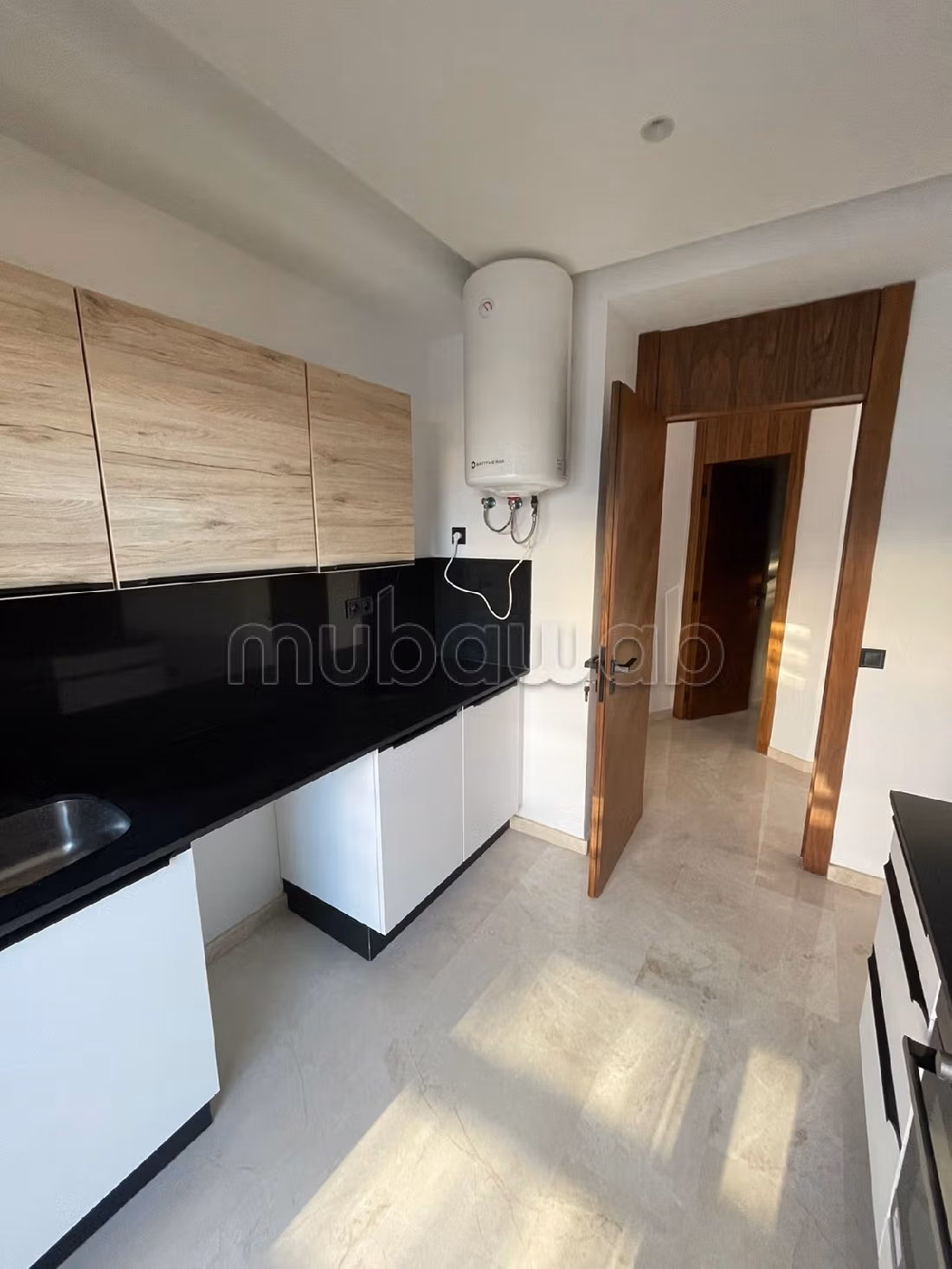 Flat for rent in Les princesses. Area of 90 m². With Lift, Carpark. 