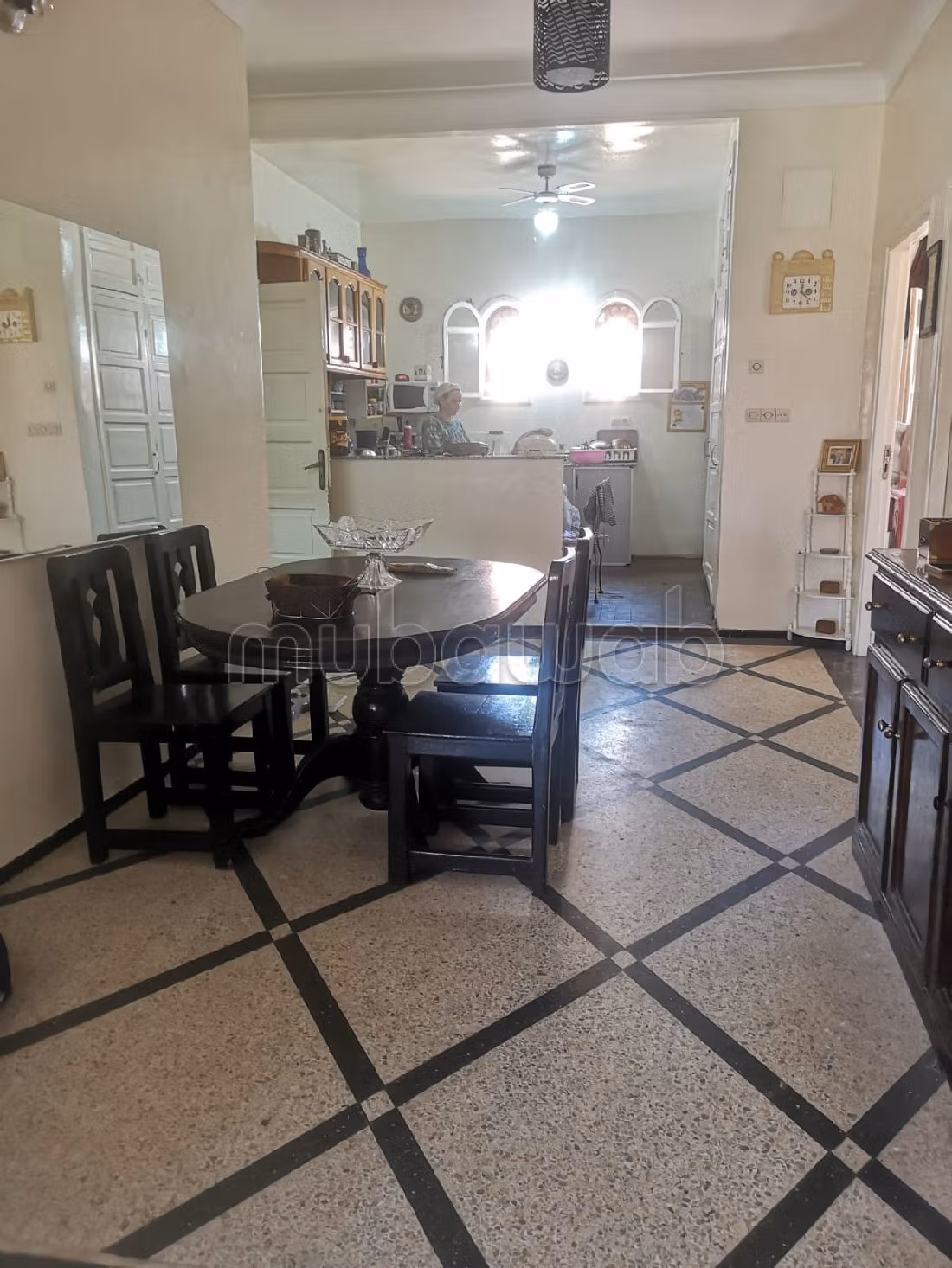 فيلا ممتازة للبيع ب سيدي عابد. 15 قطع رائعة. صالة مغربية وصحن فضائي