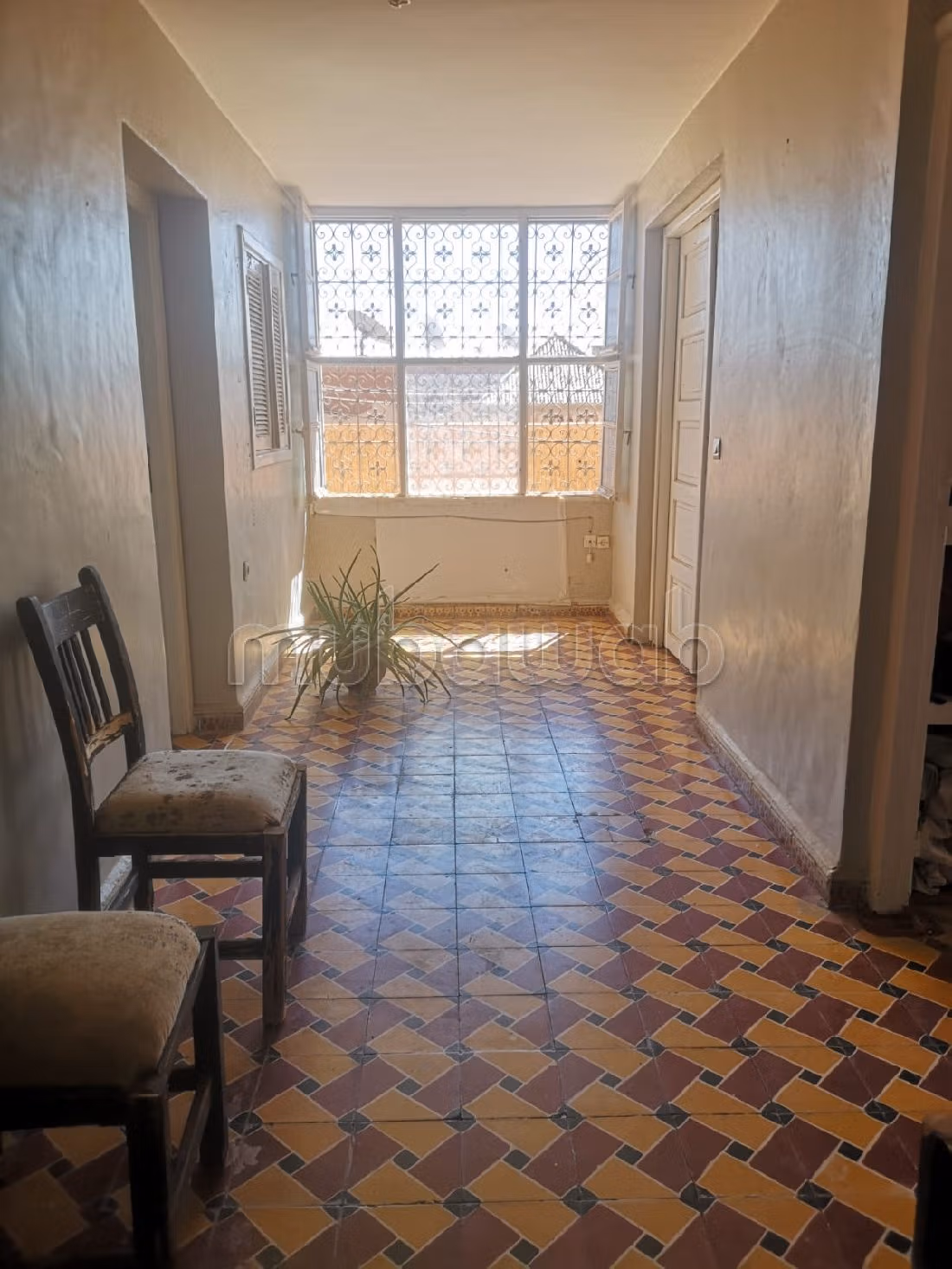 فيلا ممتازة للبيع ب سيدي عابد. 15 قطع رائعة. صالة مغربية وصحن فضائي