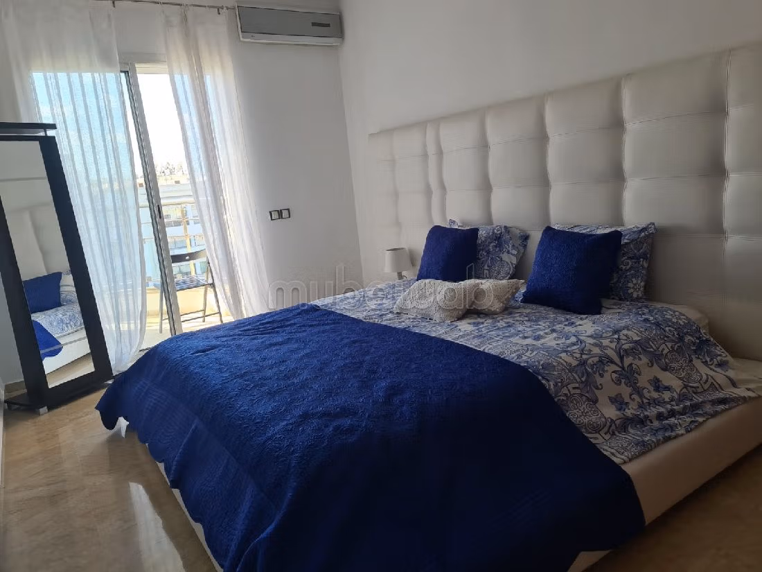 Affitto di un bellissimo appartamento a Racine. Superficie 100 m². Con garage e ascensore. 