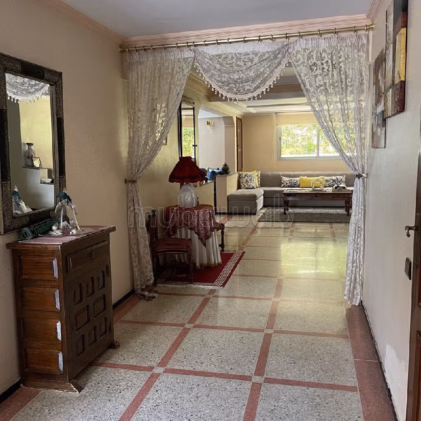 Villa di lusso in vendita a CIL (Hay Salam). Superficie di 480 m². 