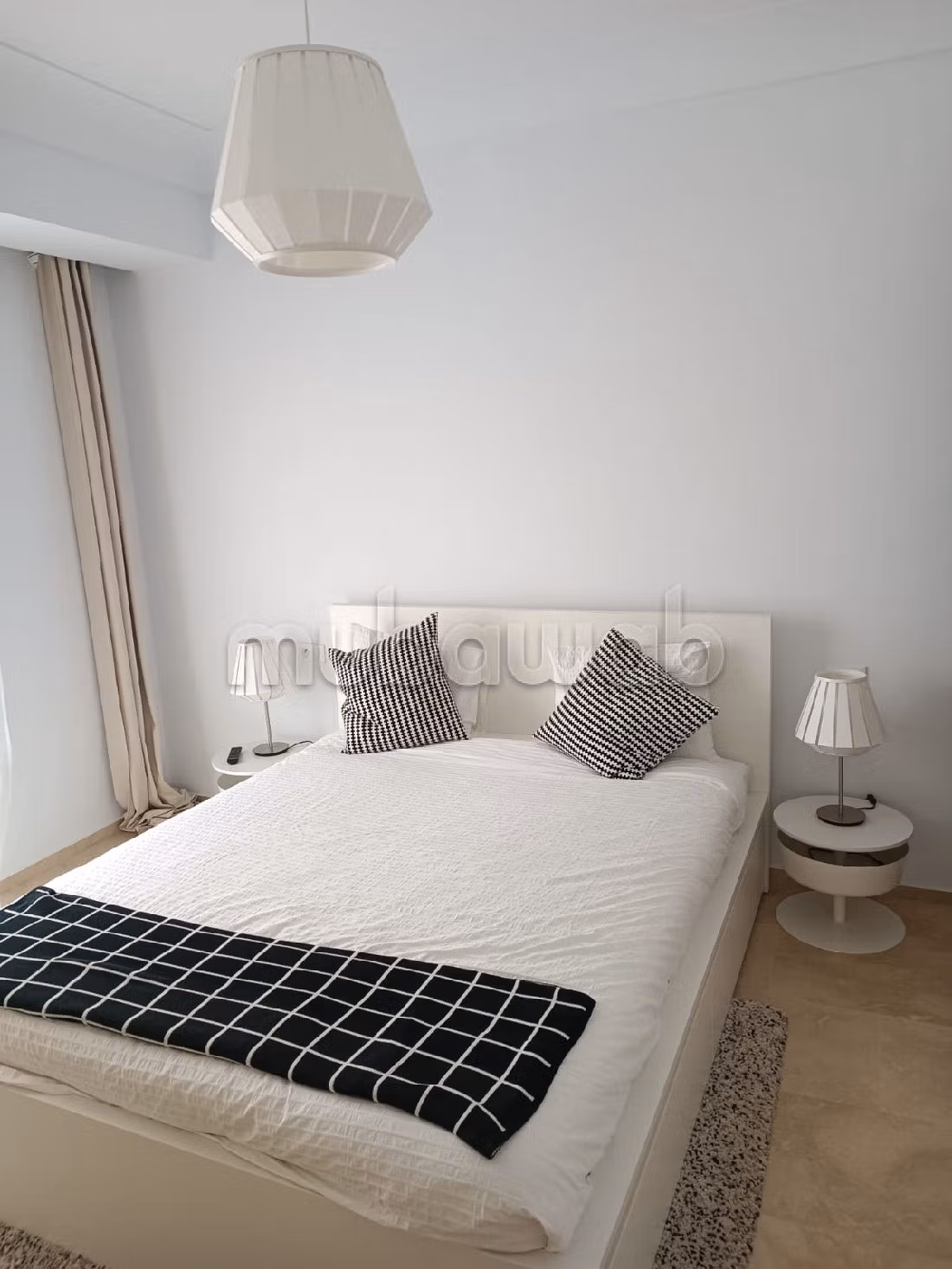 Joli studio duplex meublé à casa finance city