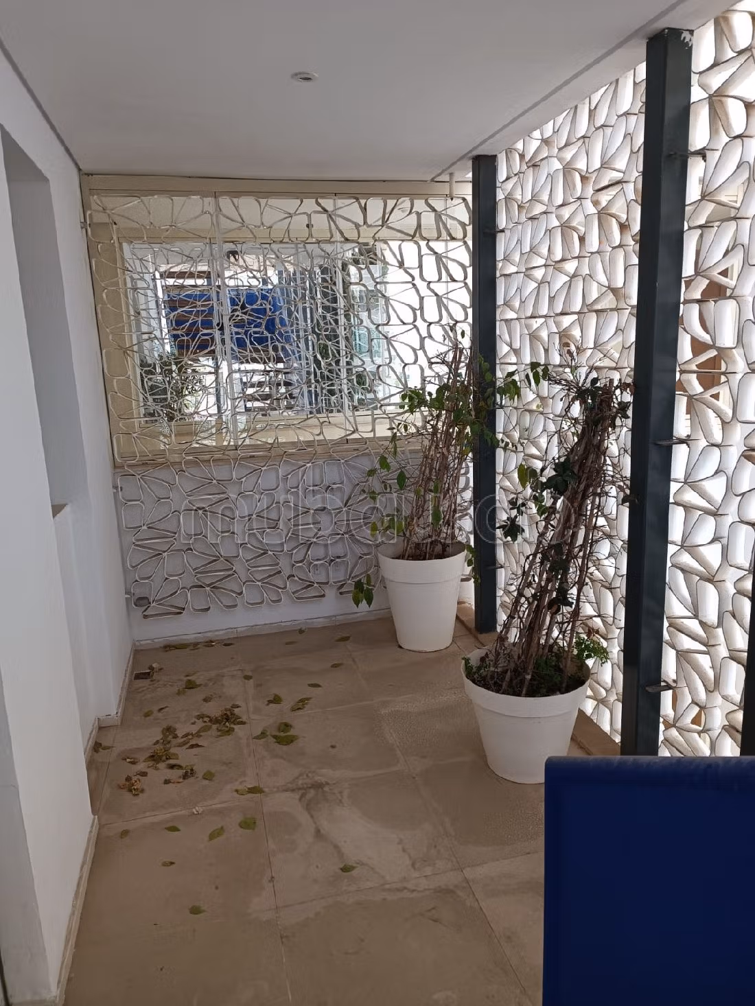 Joli studio duplex meublé à casa finance city