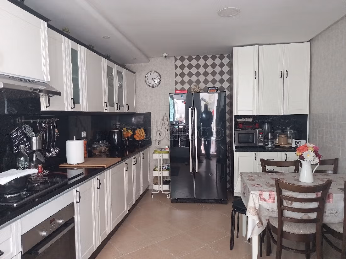 A vendre Appt moderne 159m2 Palmier