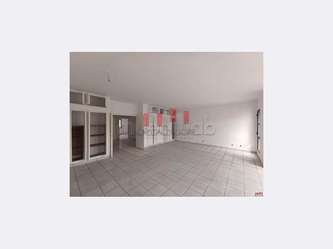 بيع عقار ببلفدير. المساحة الإجمالية 2160 م². 