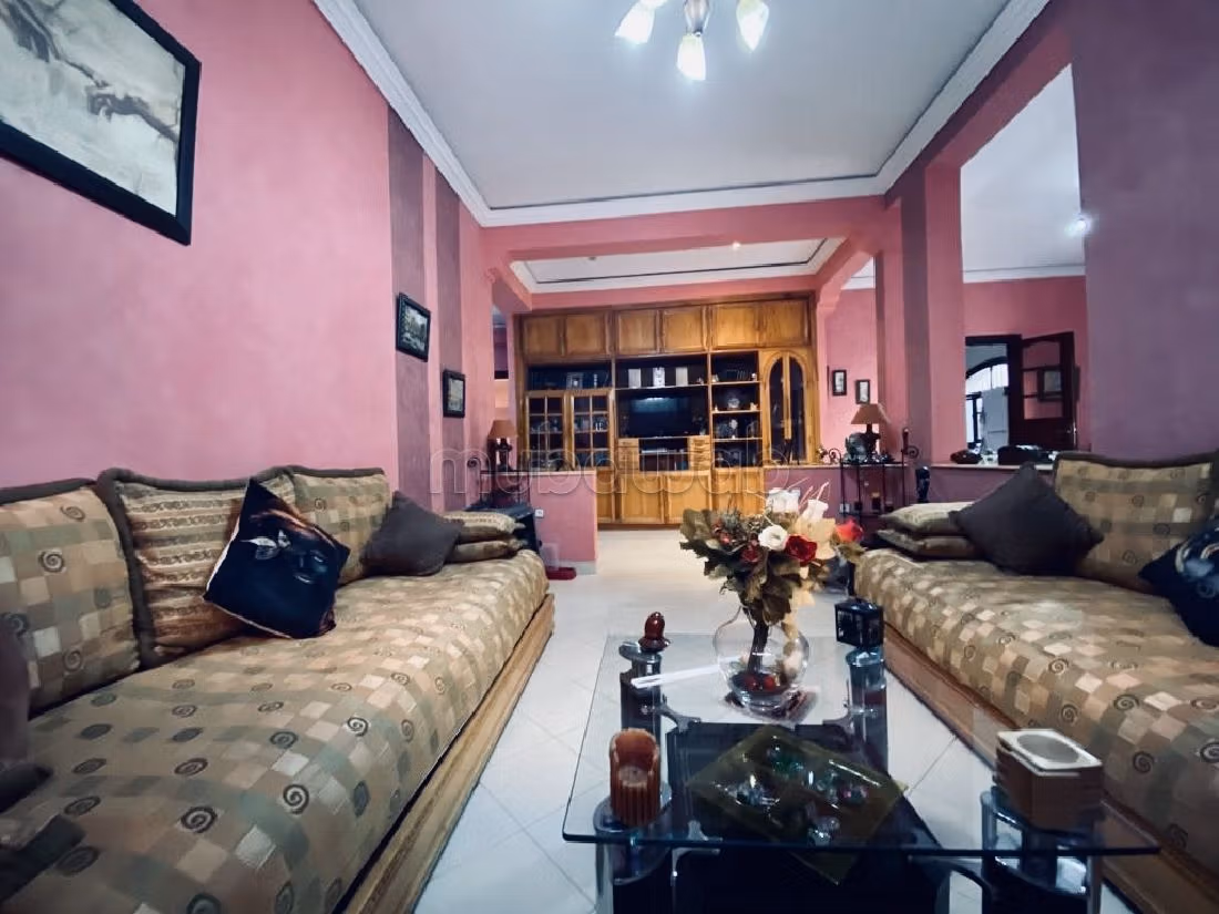 Villa à Vendre – Targa Marrakech, 6 Chambres, Sous sol Aménagé et Appartement Indépendant