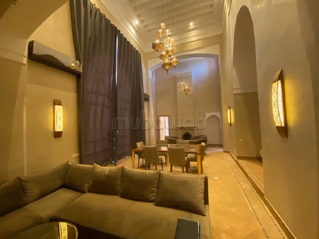 Villa de Charme à Vendre – Marrakech, Signée Charles Boccara avec Vue Atlas et Piscine Privée