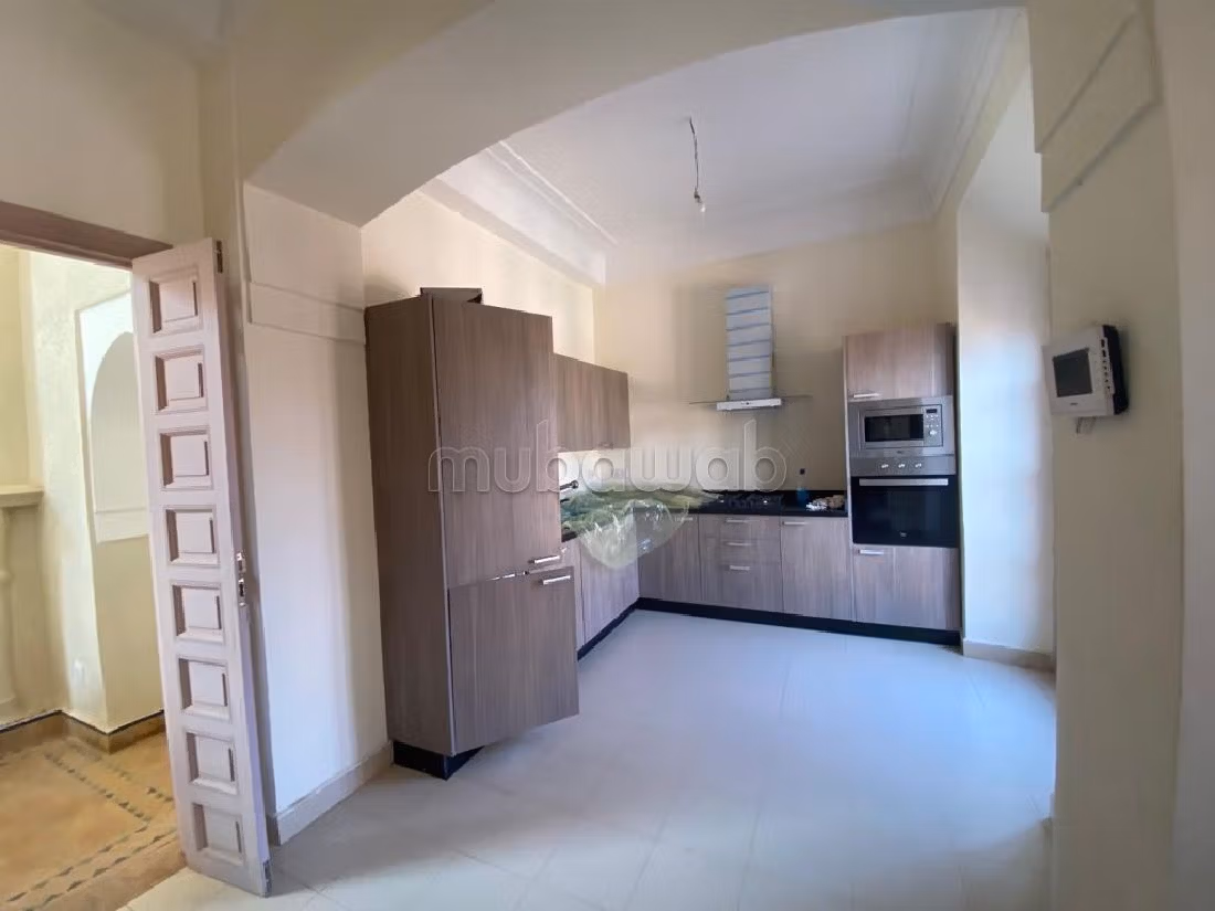 Villa de Charme à Vendre – Marrakech, Signée Charles Boccara avec Vue Atlas et Piscine Privée