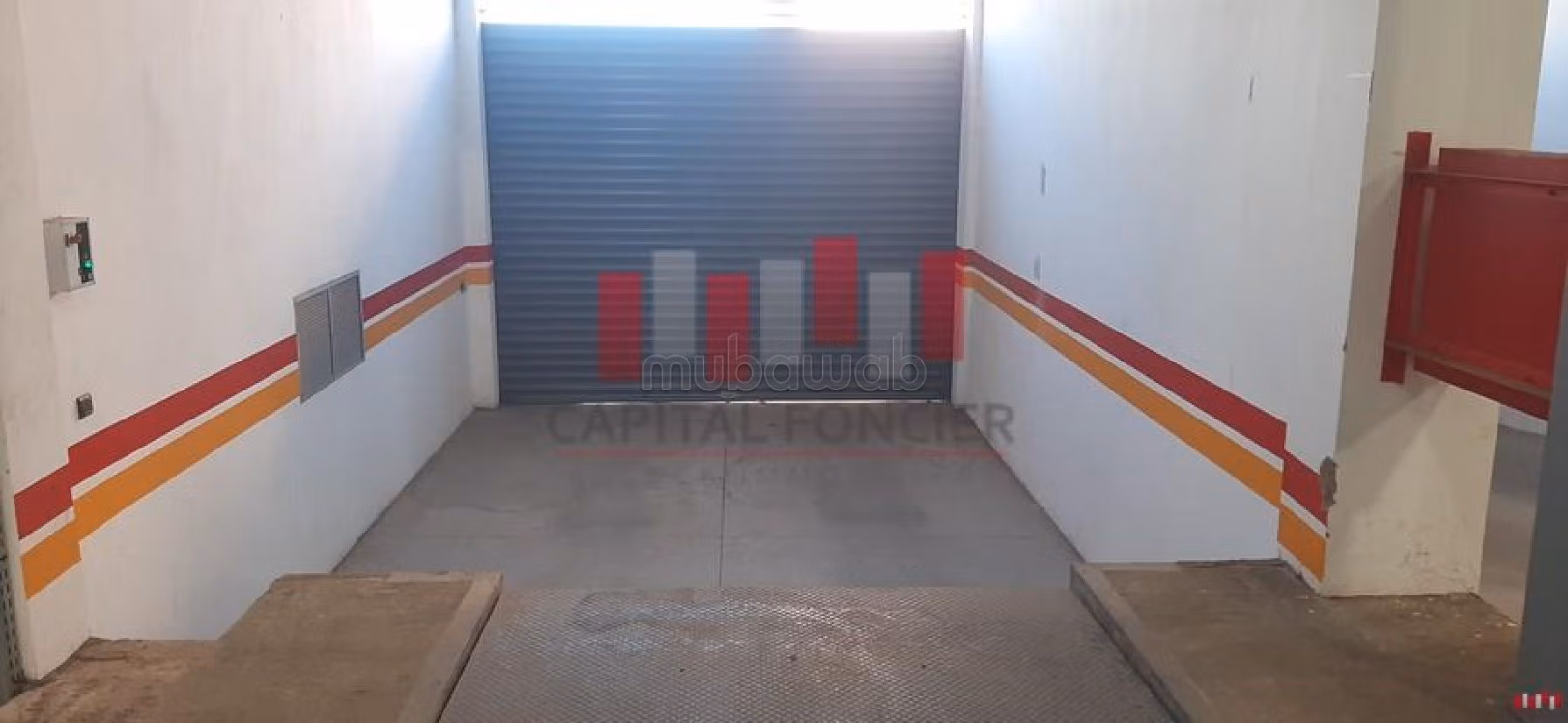 Oficinas y locales comerciales en alquiler en Franceville. Superficie de 4040 m²