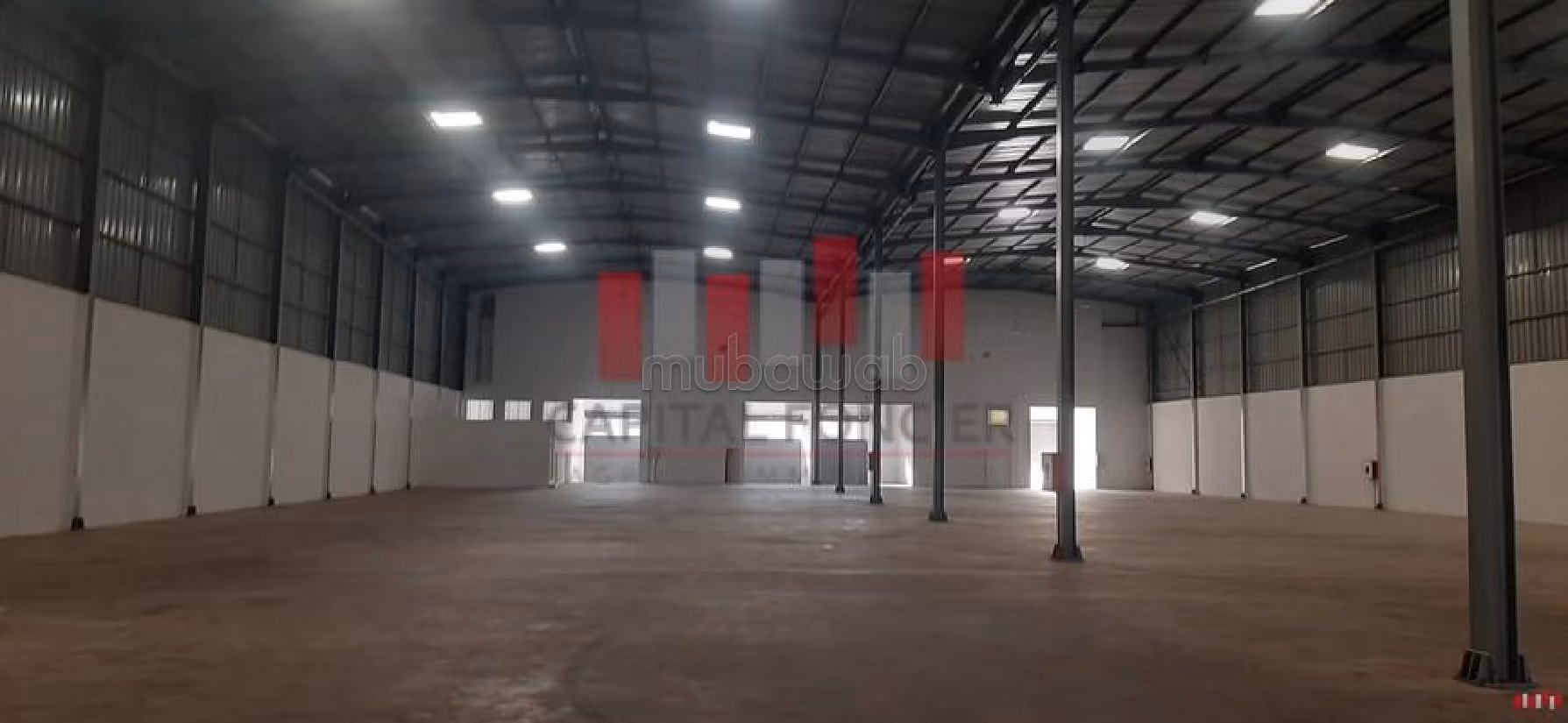 Oficinas y locales comerciales en alquiler en Franceville. Superficie de 4040 m²