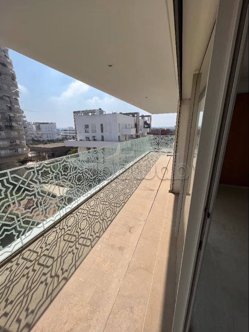 Très bel appartement 3 chambres avec terrasse cfc