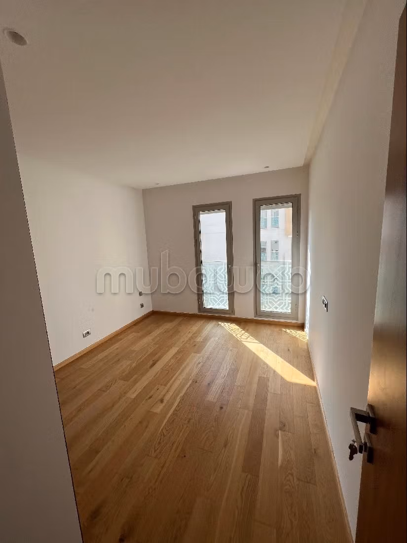 Très bel appartement 3 chambres avec terrasse cfc