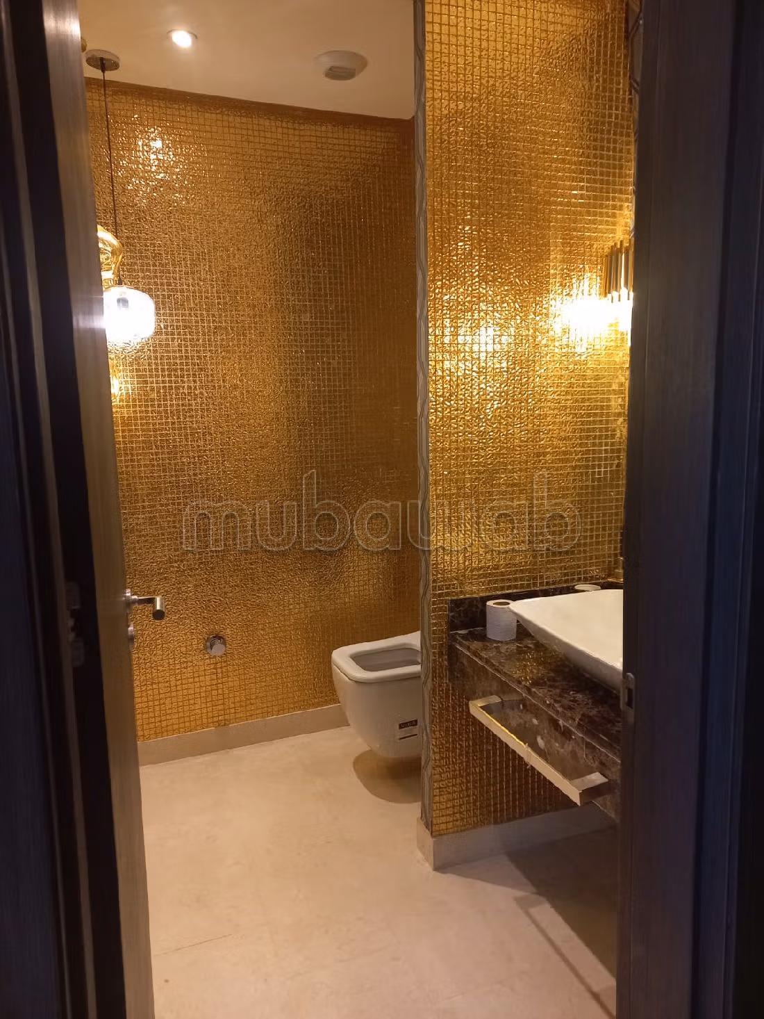 Affitta il tuo appartamento a Ain Diab. 5 locali. ammobiliato.