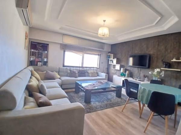 Affitta il tuo appartamento a Centre. Superficie di 90 m². Arredato