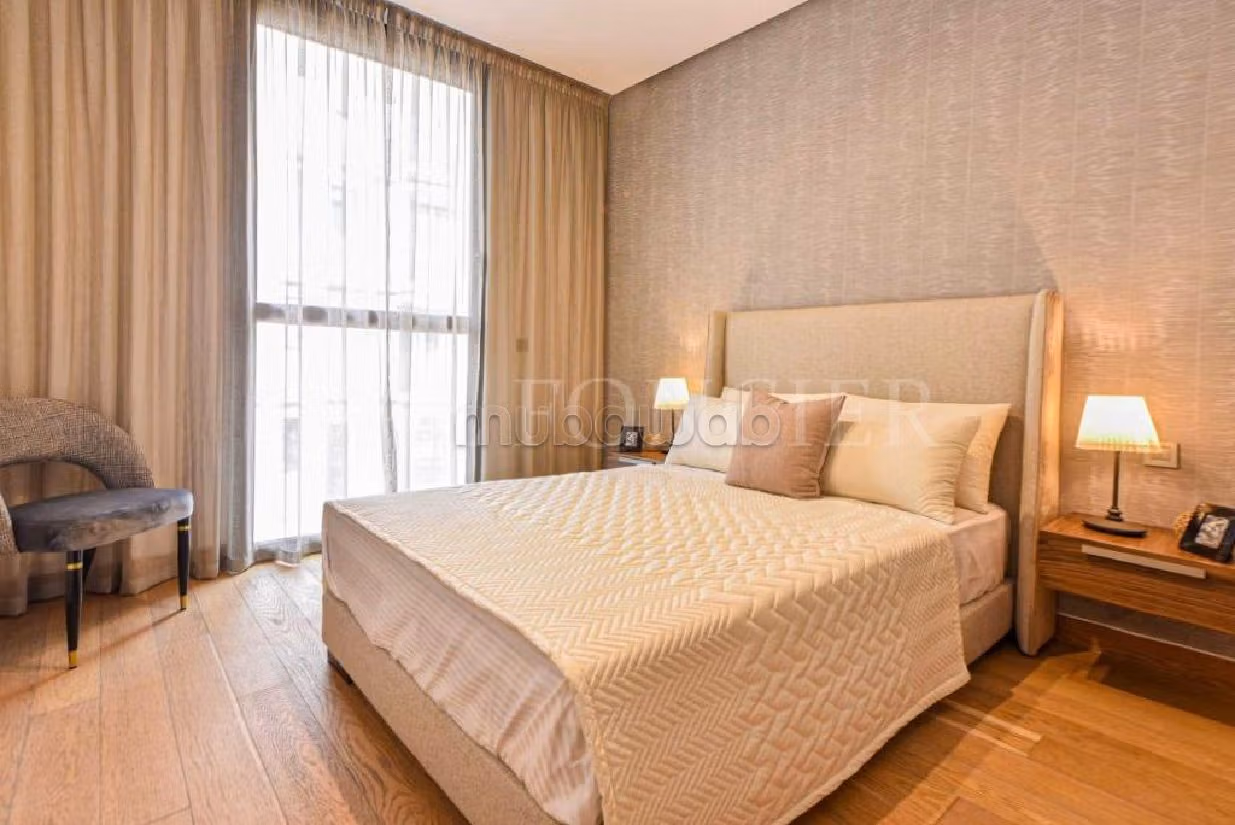 Location luxueux appartement meublé moderne 3chambres avec terrasse, Ain Diab