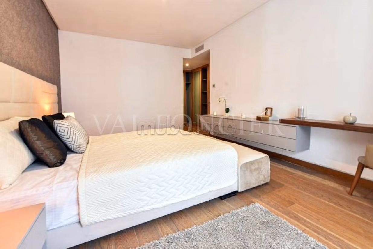 Location luxueux appartement meublé moderne 3chambres avec terrasse, Ain Diab