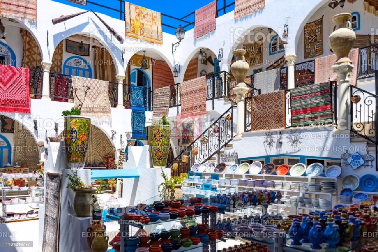 Fabulous house for sale in Djerba. Small area 128 m². Terrace. 