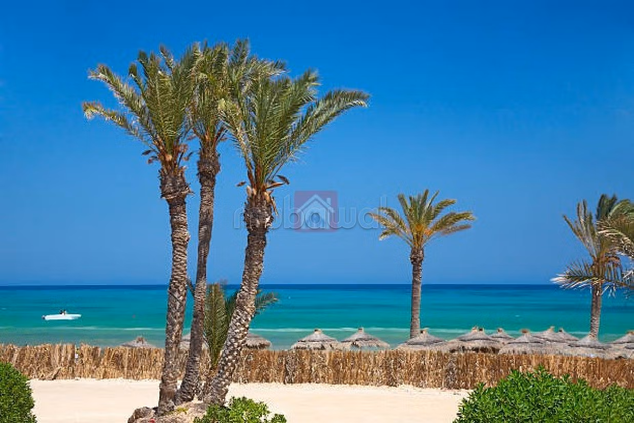 Fabulous house for sale in Djerba. Small area 128 m². Terrace. 