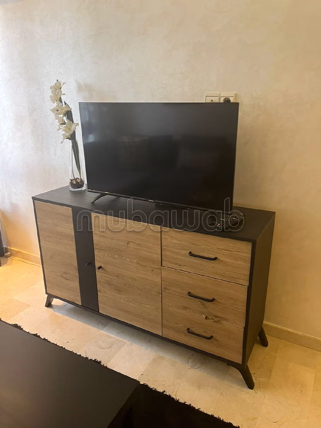 Affitto di un bellissimo appartamento a Les princesses. 1 bella camera da letto. Con garage e ascensore. 