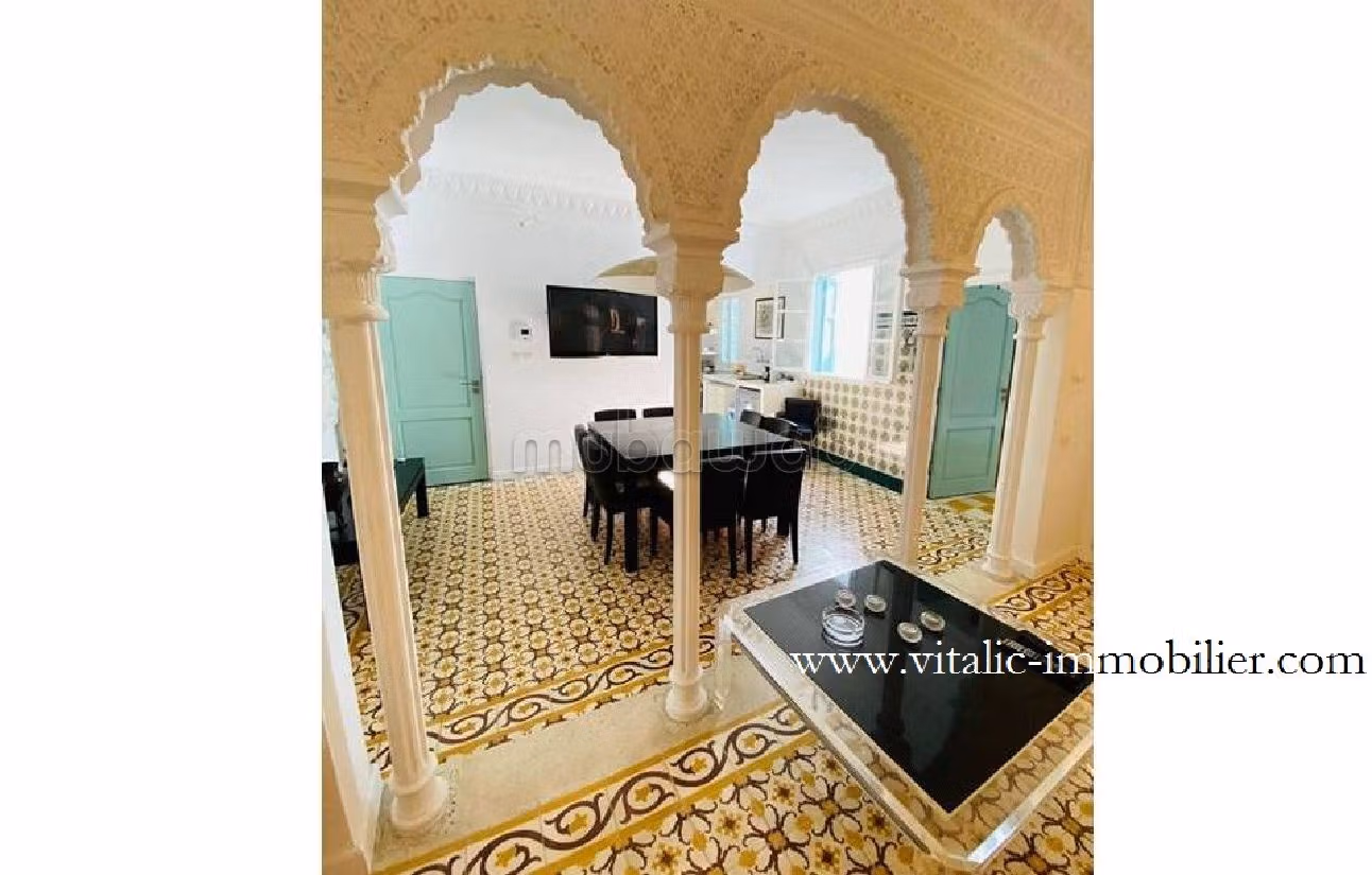 منزل للبيع ب مرشان. المساحة الكلية 200 م². شرفة. 