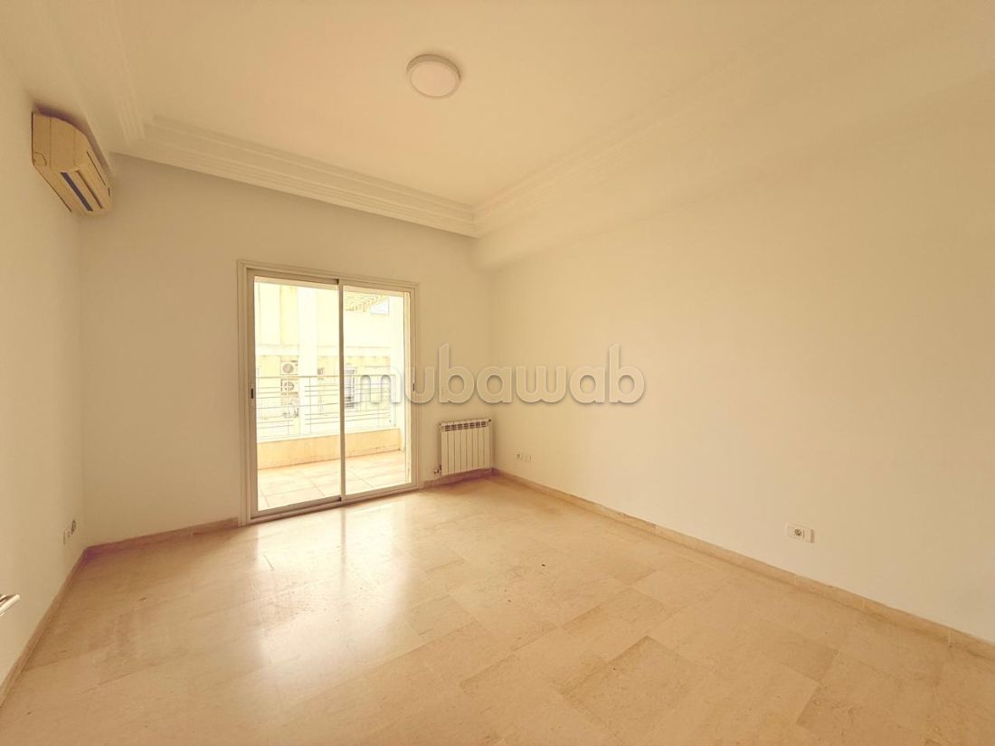 A louer un bureau A5 au lac2