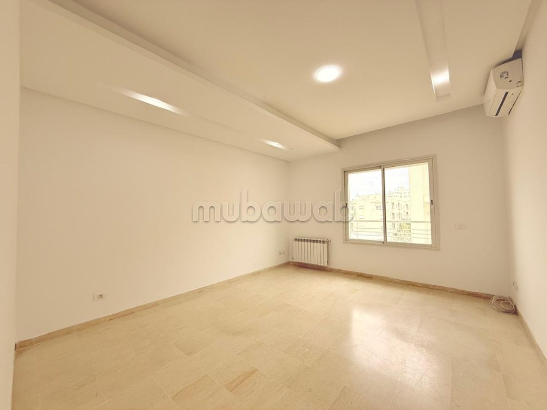 A louer un bureau A5 au lac2