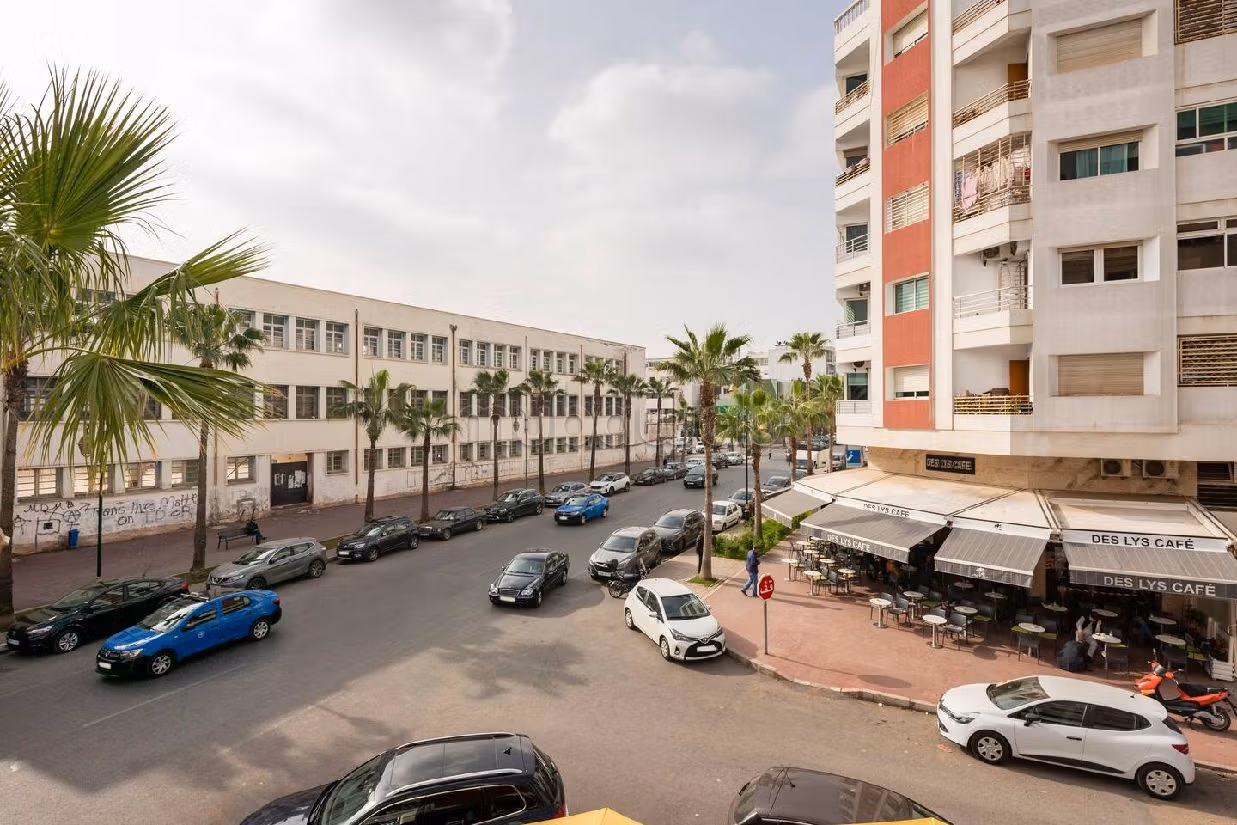 فيلات و منازل فاخرة للكراء ب حي المحيط. المساحة الكلية 85 م². الزجاج المزدوج والتدفئة المركزية