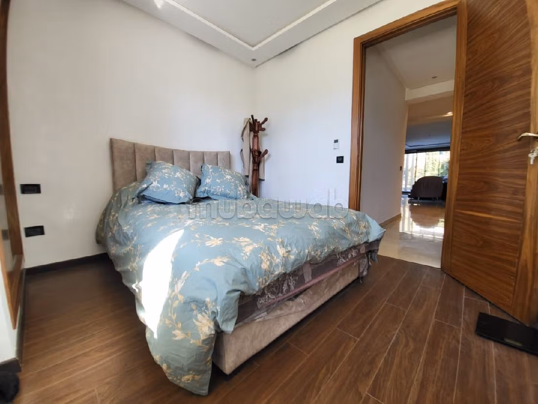 Somptueux Appartement meuble golf bouskoura