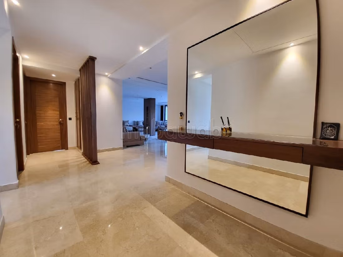 Somptueux Appartement meuble golf bouskoura