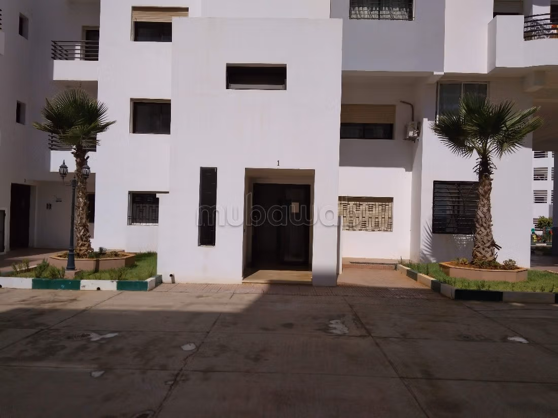 Find an apartment for rent in Sala el Jadida. 1 Room. Furnished. 