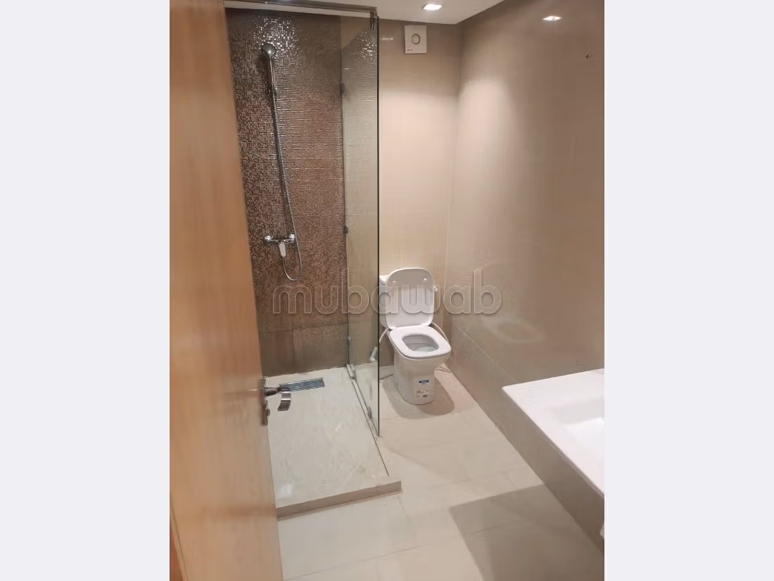 Splendido appartamento in affitto a Palmier. 3 camere. Con ascensore e terrazzo. 