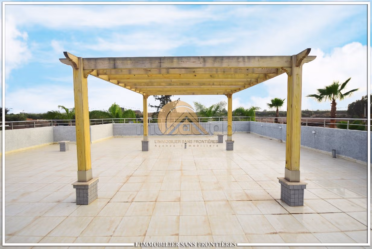 Magnificent villa for sale in Route de l'Ourika. 2 rooms. Well furnished. 