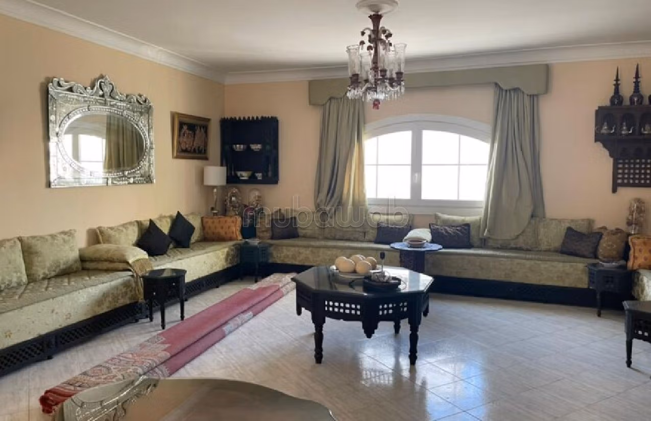 Villa a vendre a tanger avec piscine quartier residentiel surface 516m²